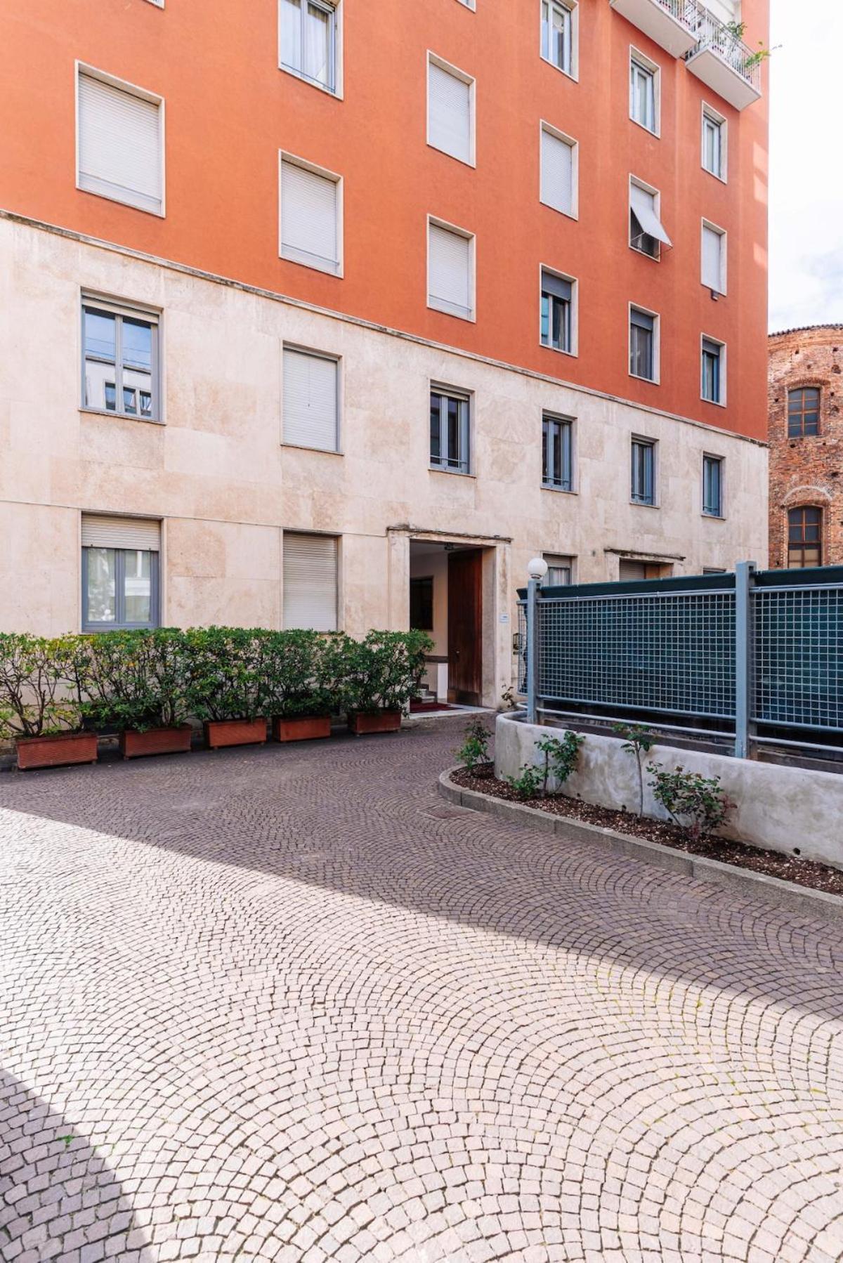 Youhosty - Brera 17 Mailand